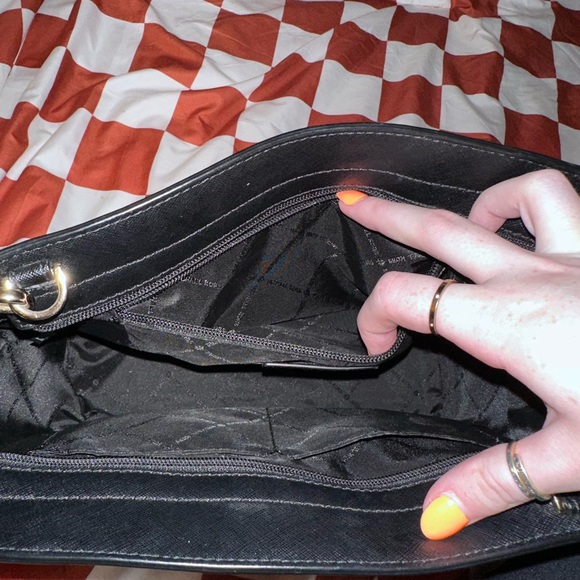 Michael Kors bag - Picture 2 of 4